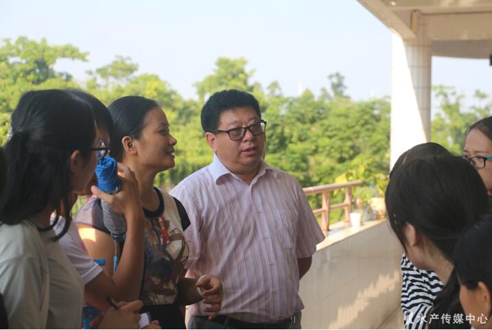 E:\WilliamHill中文官方网站\水产传媒中心\2016级相关报道\春风化雨 精准走心\6.jpg